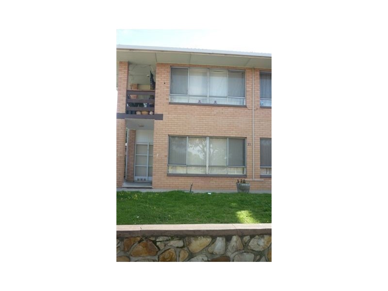 2/21 Military Road, West Beach SA 5024