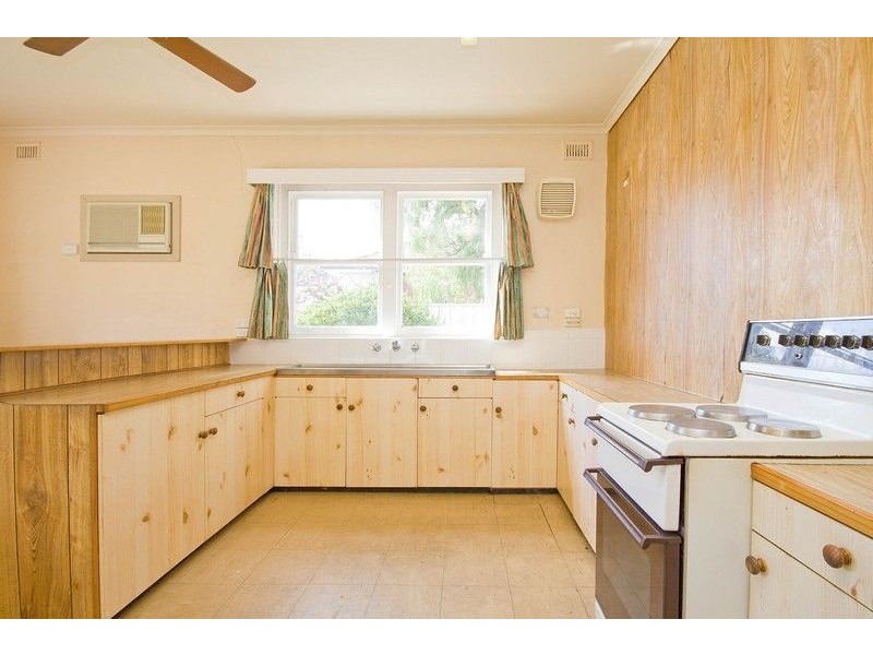 119 Avenue Road, Clarence Gardens SA 5039