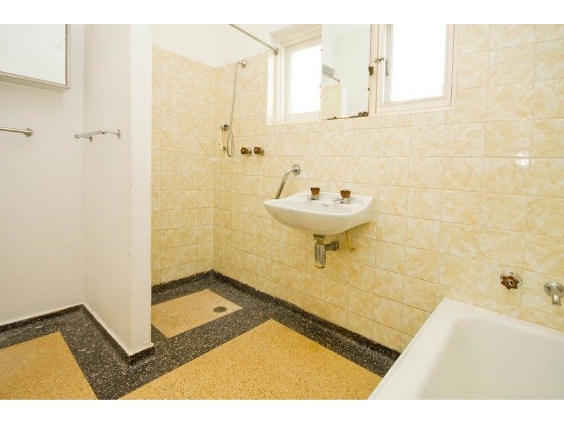 119 Avenue Road, Clarence Gardens SA 5039