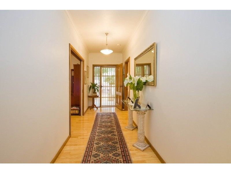 13a Tenth Avenue, St Peters SA 5069