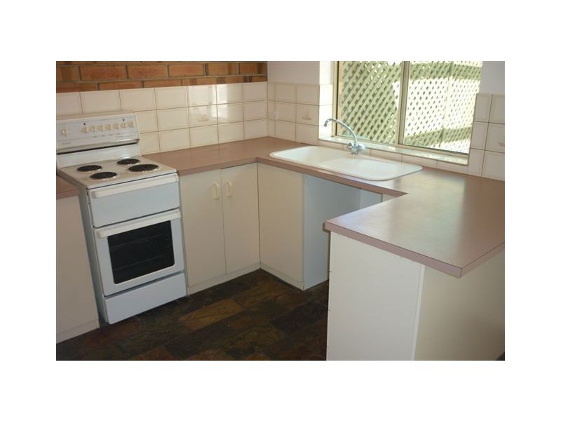 14/11 Ash Street, Aberfoyle Park SA 5159