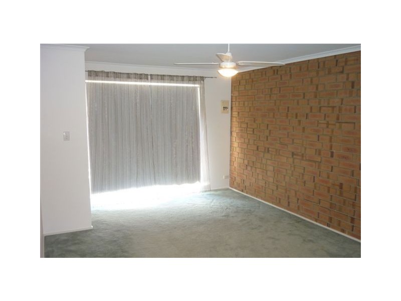 14/11 Ash Street, Aberfoyle Park SA 5159