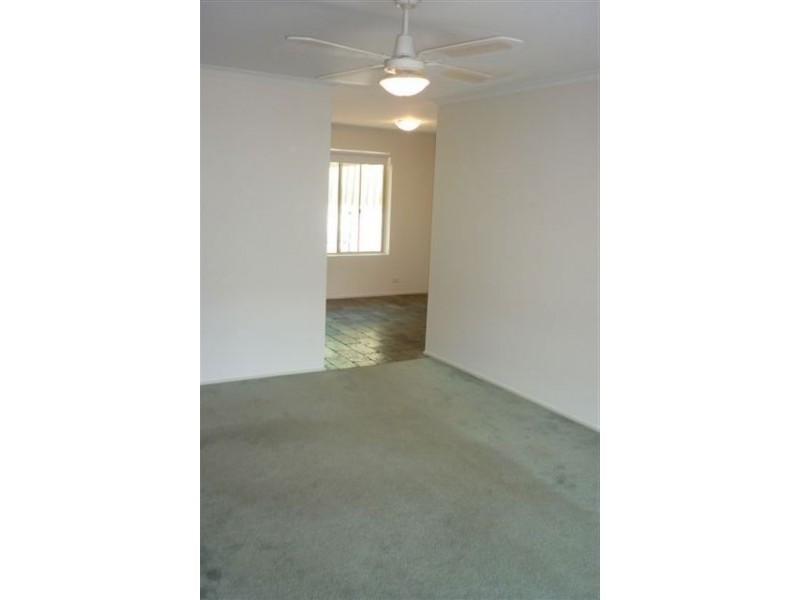 14/11 Ash Street, Aberfoyle Park SA 5159