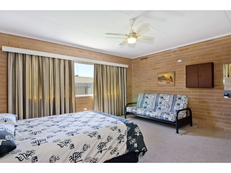 17 Seventh Avenue, Ascot Park SA 5043