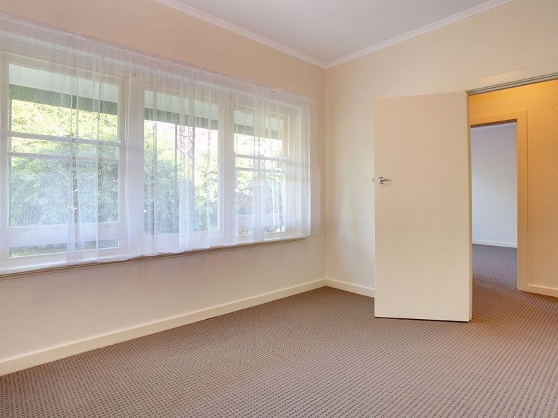 13 Verco Avenue, Lower Mitcham SA 5062