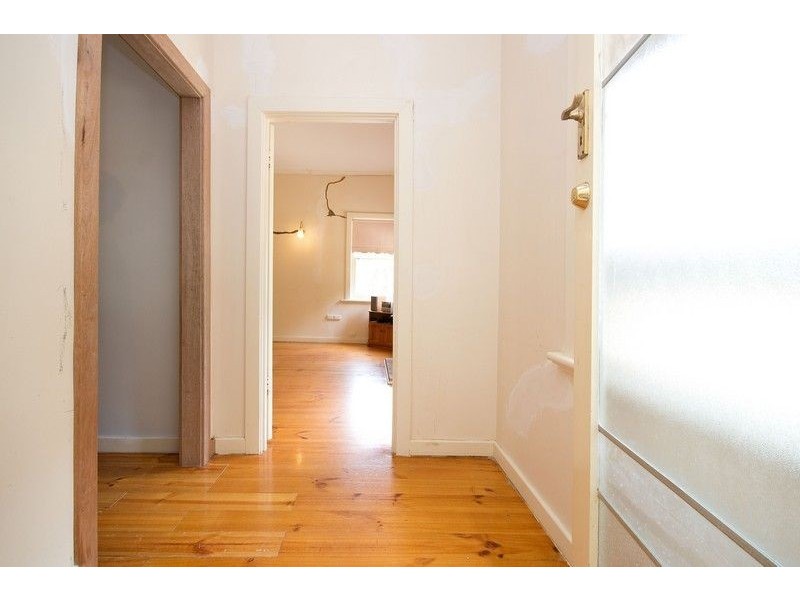 31 Balham Avenue, Kingswood SA 5062