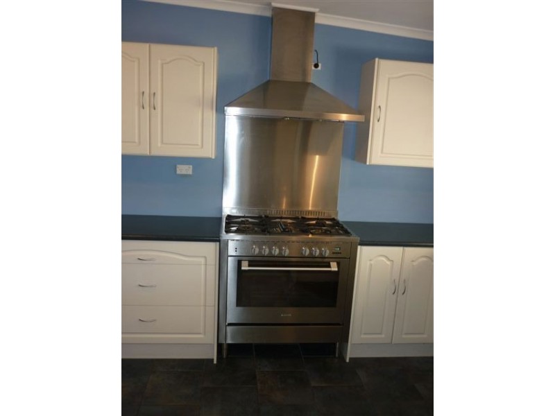 4 Ernest Street, Taperoo SA 5017