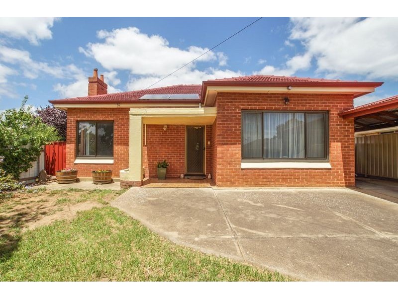 32 Sixth Avenue, Ascot Park SA 5043