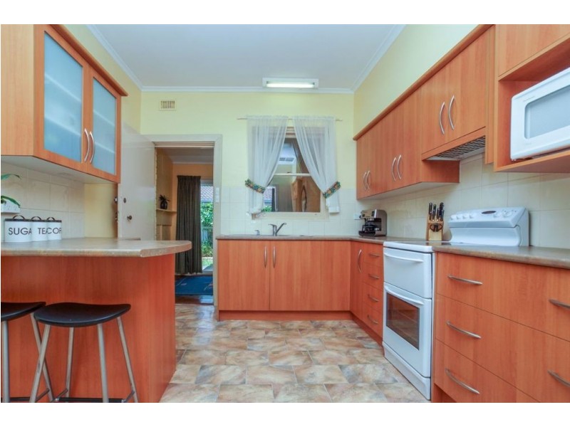 32 Sixth Avenue, Ascot Park SA 5043