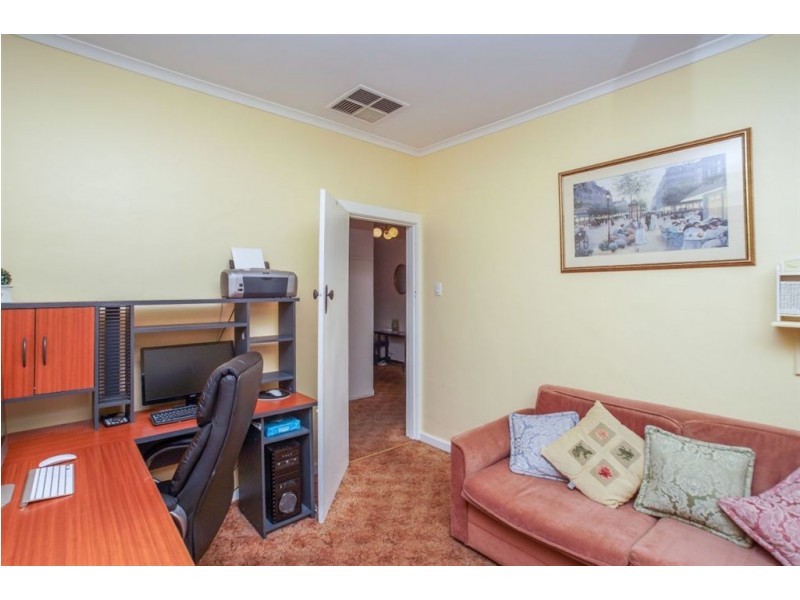 32 Sixth Avenue, Ascot Park SA 5043