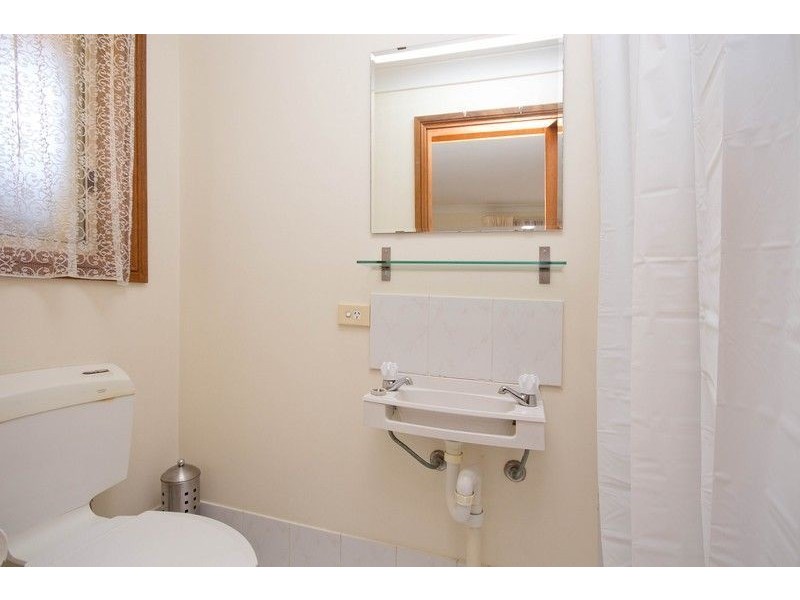 8 New England Drive, Woodcroft SA 5162