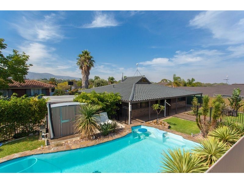 32 Carolyn Grove, Athelstone SA 5076