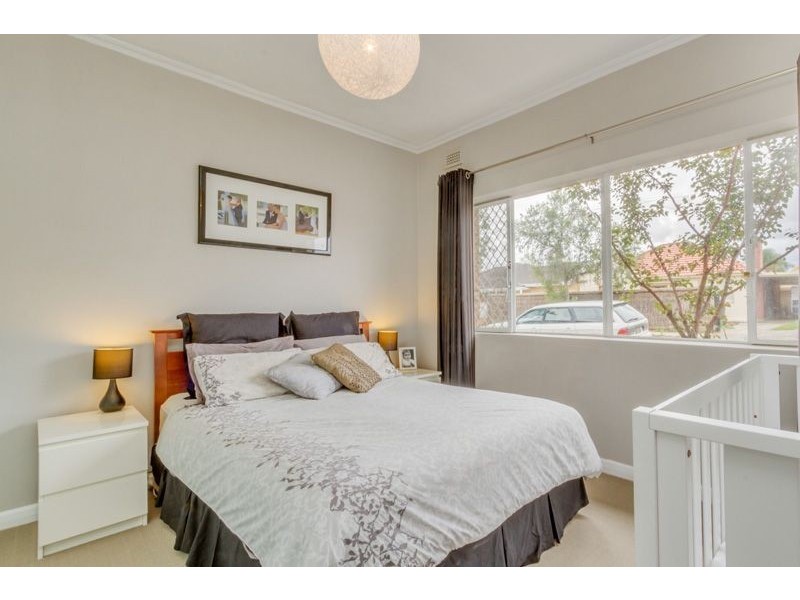 22 Almond Grove, Glandore SA 5037