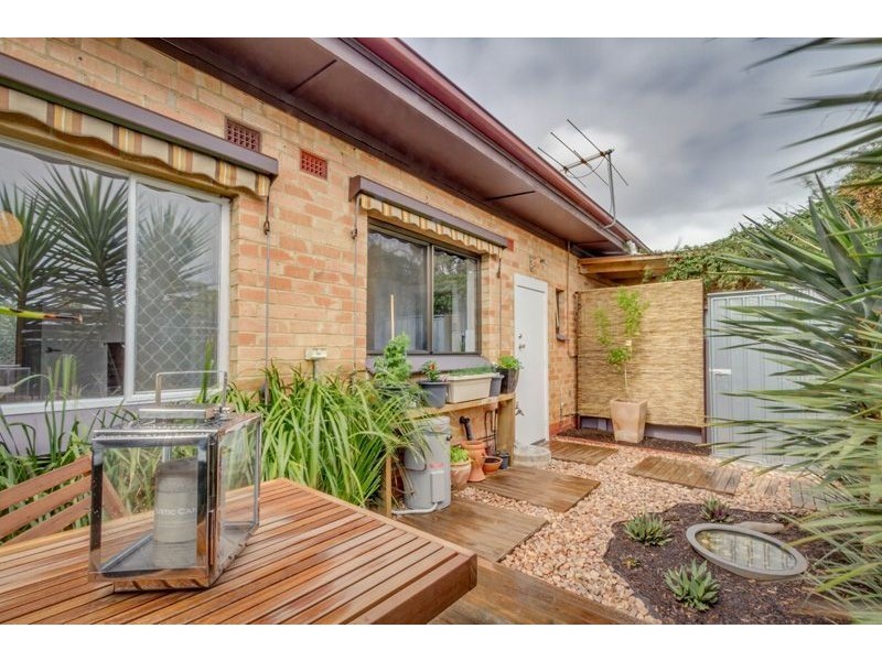 22 Almond Grove, Glandore SA 5037