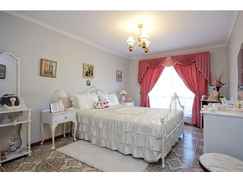 1 Cherry Avenue, North Haven SA 5018