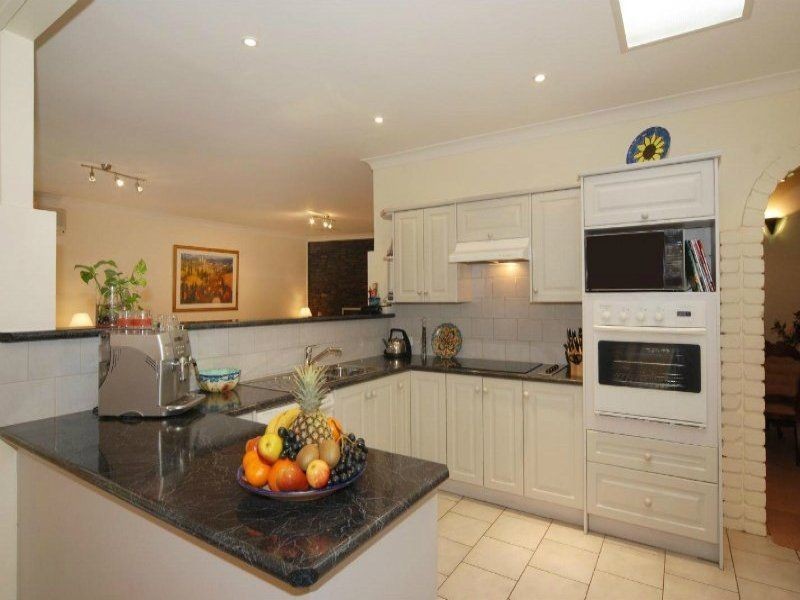 20 Kinnane Crescent, Pasadena SA 5042