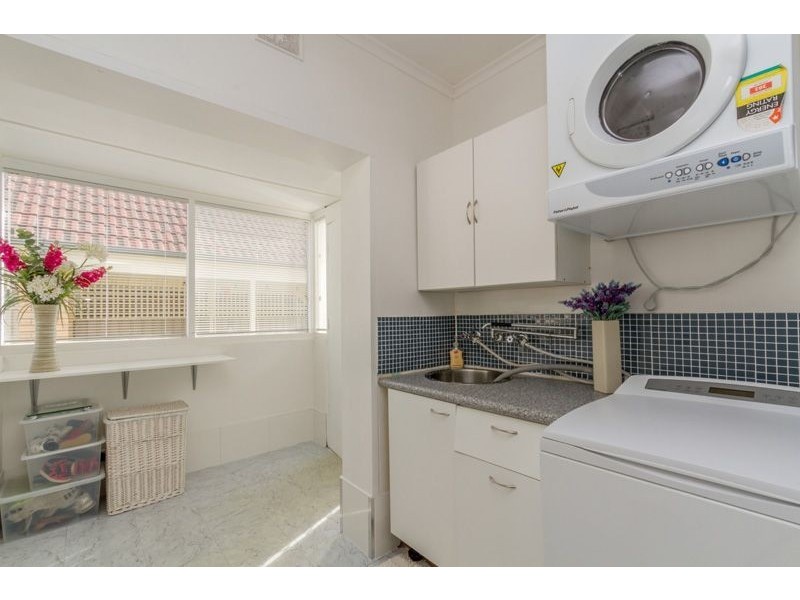 10 Cheviot Avenue, Lower Mitcham SA 5062