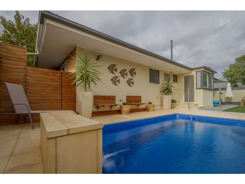 10 Cheviot Avenue, Lower Mitcham SA 5062