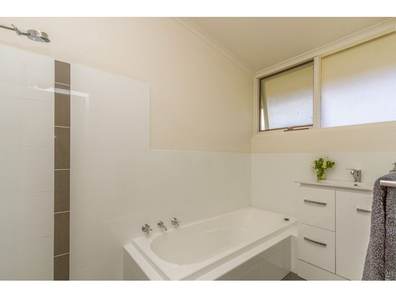 29 Peera Street, Hallett Cove SA 5158