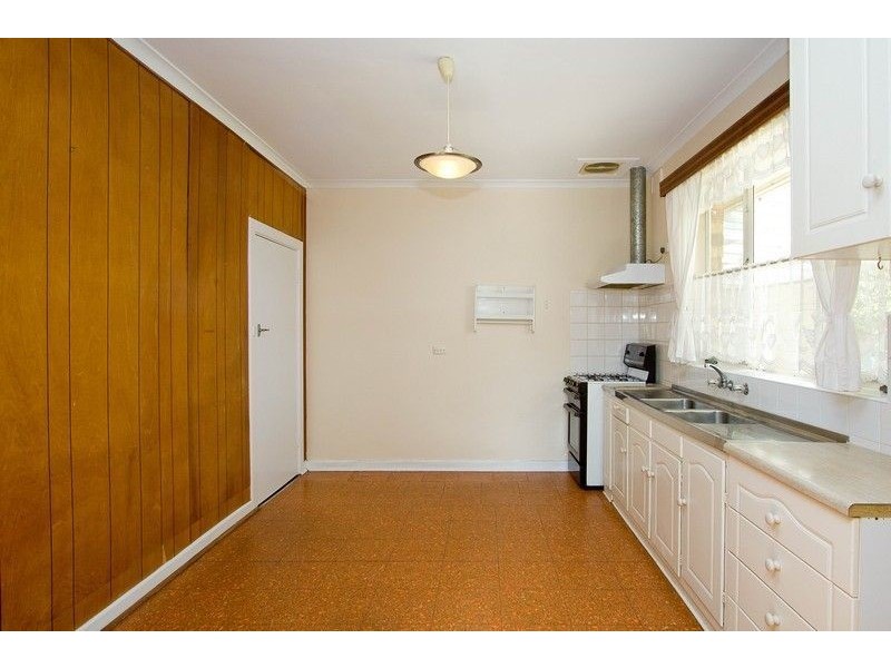 8 Sando Avenue, Tranmere SA 5073