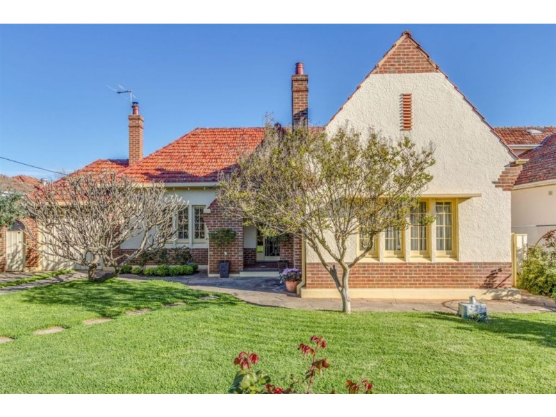 24 Caulfield Avenue, Cumberland Park SA 5041