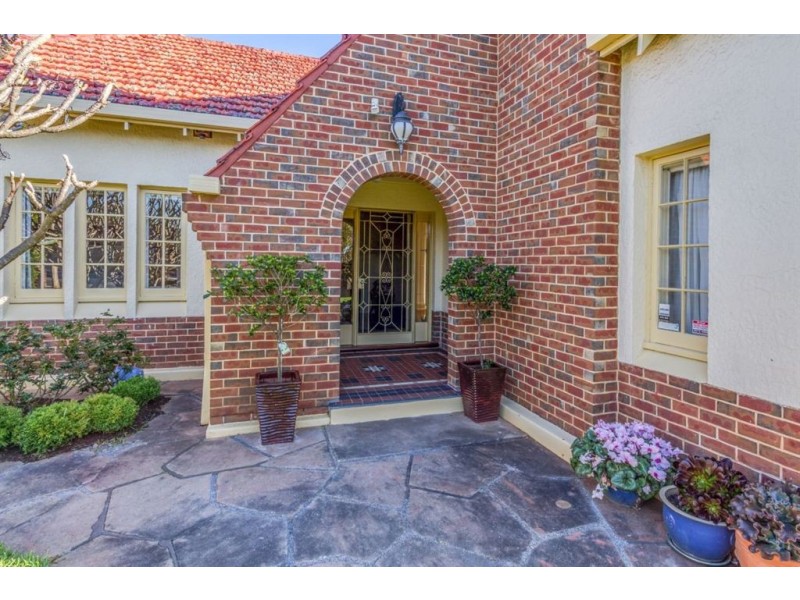 24 Caulfield Avenue, Cumberland Park SA 5041