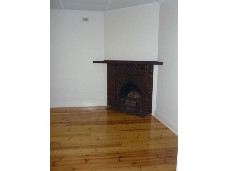 31 Dinwoodie Avenue, Clarence Gardens SA 5039