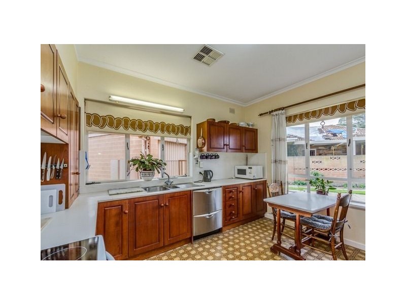 22 Colwood Avenue, Fulham SA 5024