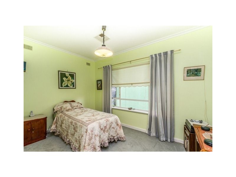 22 Colwood Avenue, Fulham SA 5024