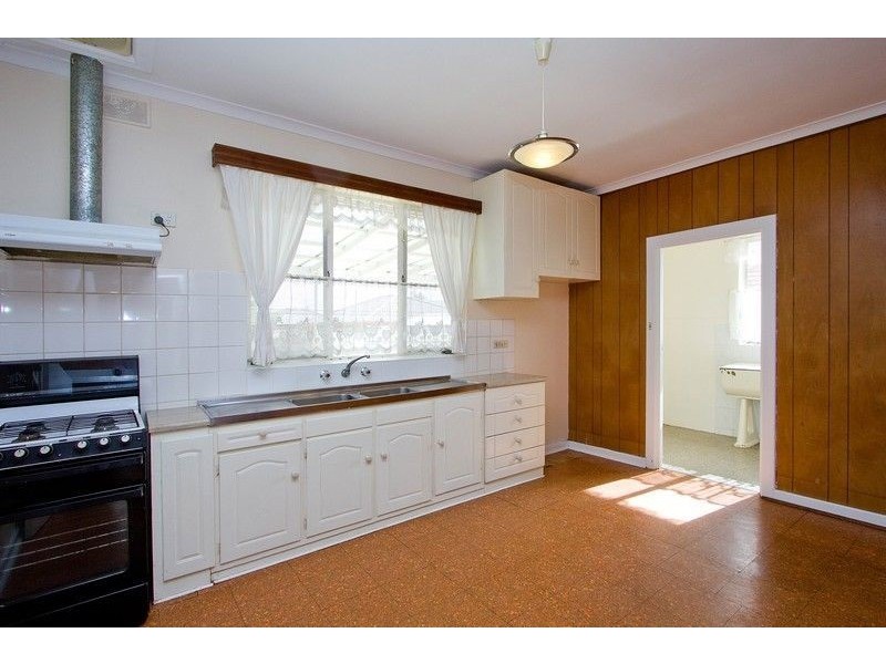 8 Sando Ave, Tranmere SA 5073