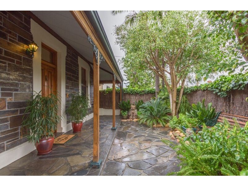 37 Burt Avenue, Hilton SA 5033