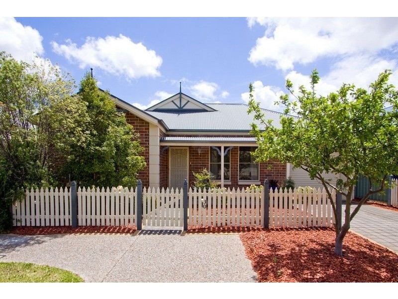 30 Blue Wren Circuit, Mawson Lakes SA 5095