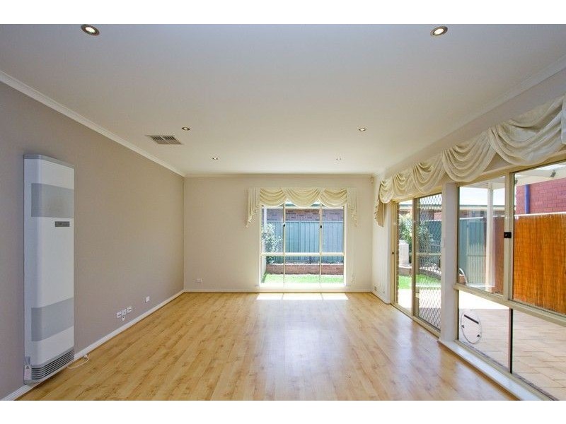 30 Blue Wren Circuit, Mawson Lakes SA 5095