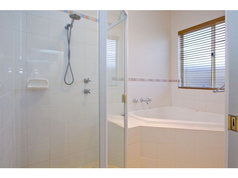 30 Blue Wren Circuit, Mawson Lakes SA 5095