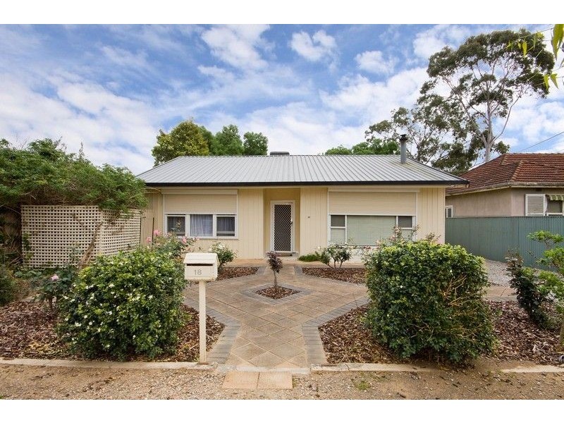 18 Daisy Avenue, Mitchell Park SA 5043
