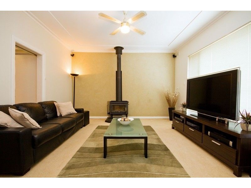 18 Daisy Avenue, Mitchell Park SA 5043