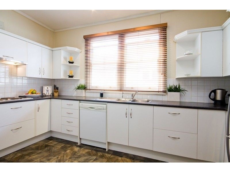 18 Daisy Avenue, Mitchell Park SA 5043