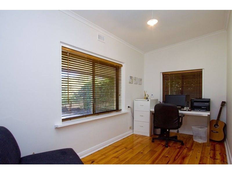 15 Keys Road, Lower Mitcham SA 5062