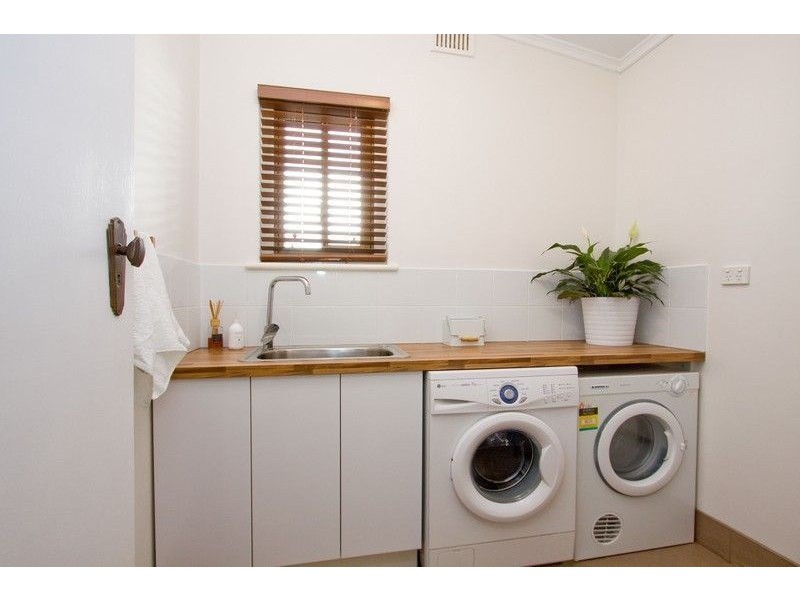 15 Keys Road, Lower Mitcham SA 5062