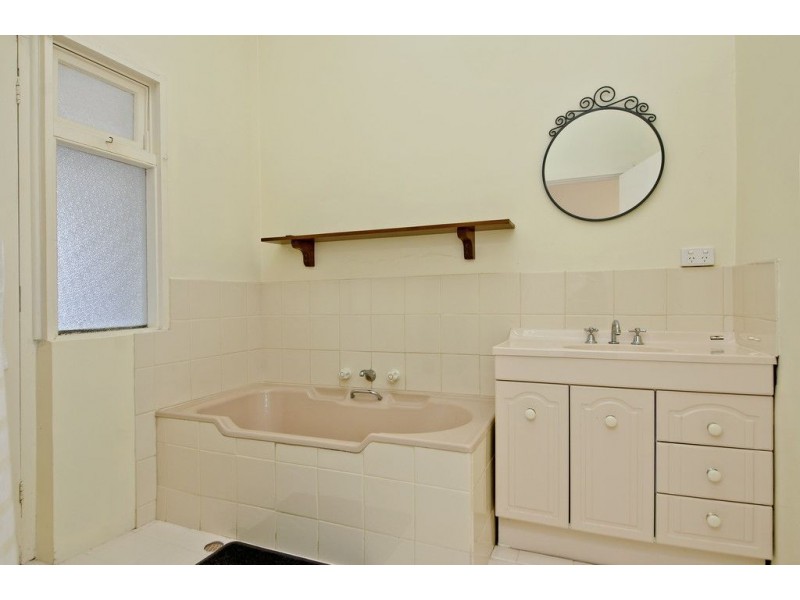 36 Forest Avenue, Black Forest SA 5035