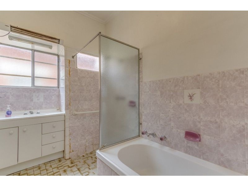 47 Hill Avenue, Cumberland Park SA 5041