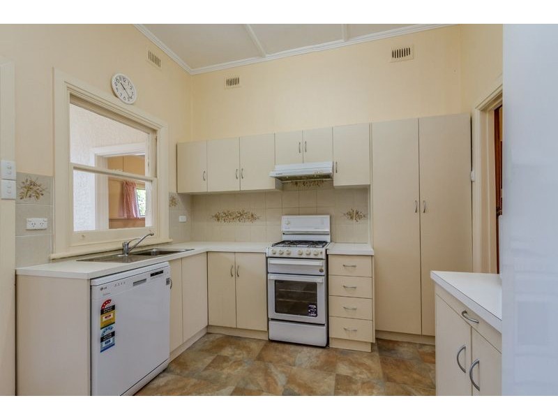 63 Kyeema Avenue, Cumberland Park SA 5041