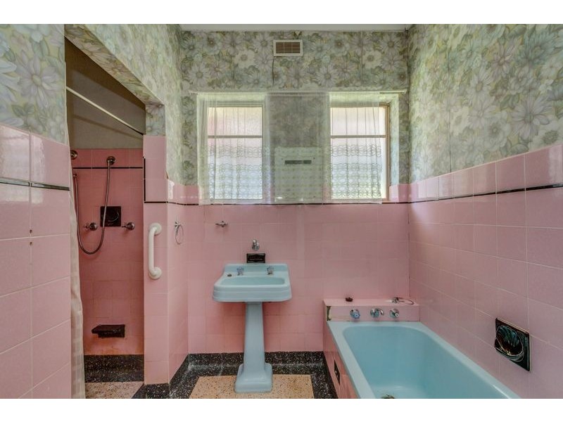 8 Highland Avenue, Torrens Park SA 5062