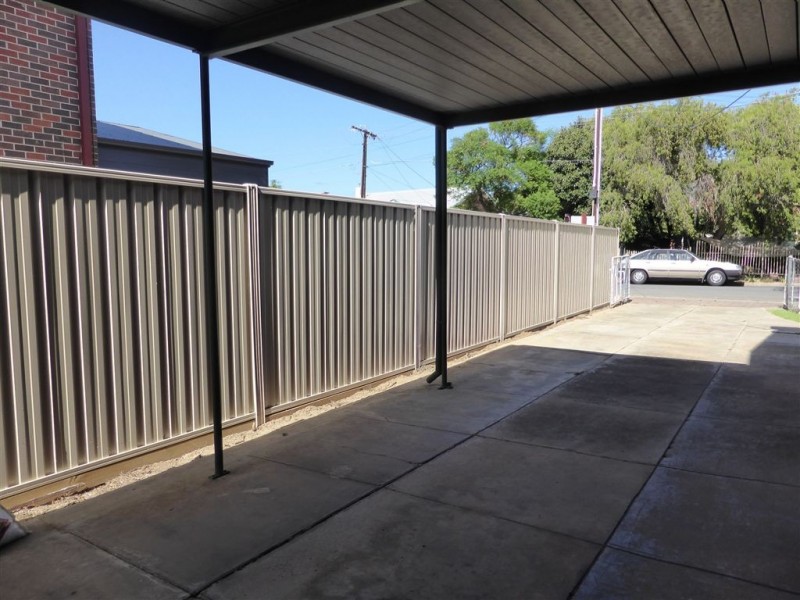 15 Fourth Avenue, Everard Park SA 5035