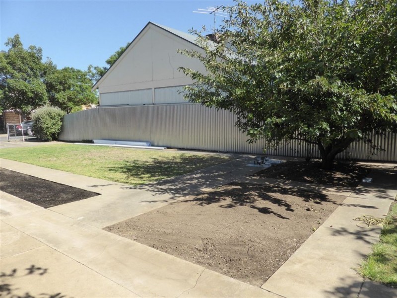 15 Fourth Avenue, Everard Park SA 5035