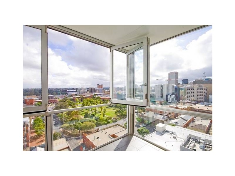 701/185 Morphett St, Adelaide SA 5000