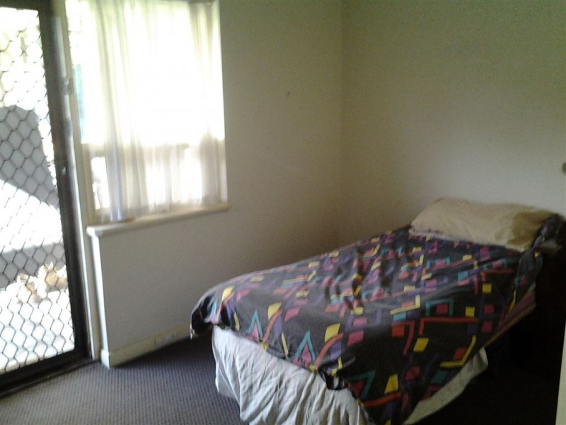 4 Sherlock Road, Kingston Park SA 5049