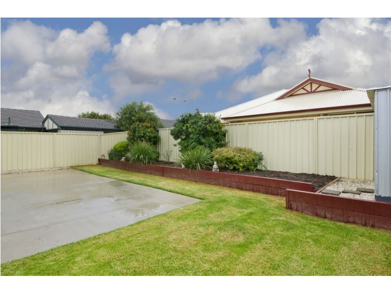 15 Fourth Ave, Ascot Park SA 5043