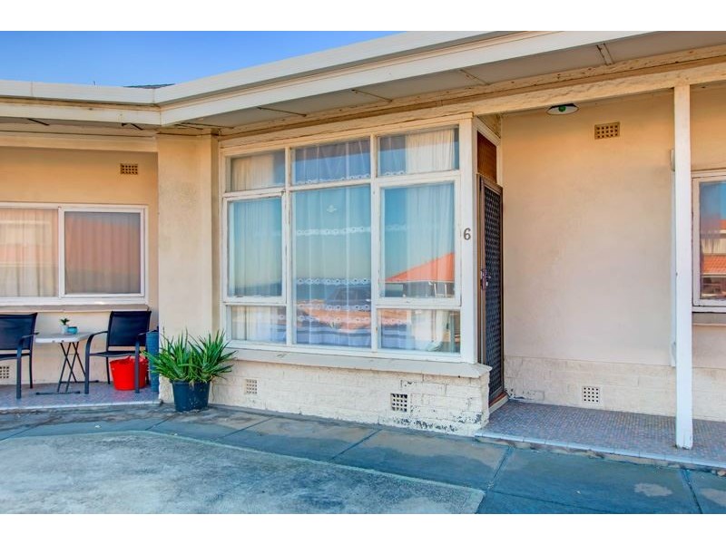 6/27 North Esplanade, Glenelg North SA 5045