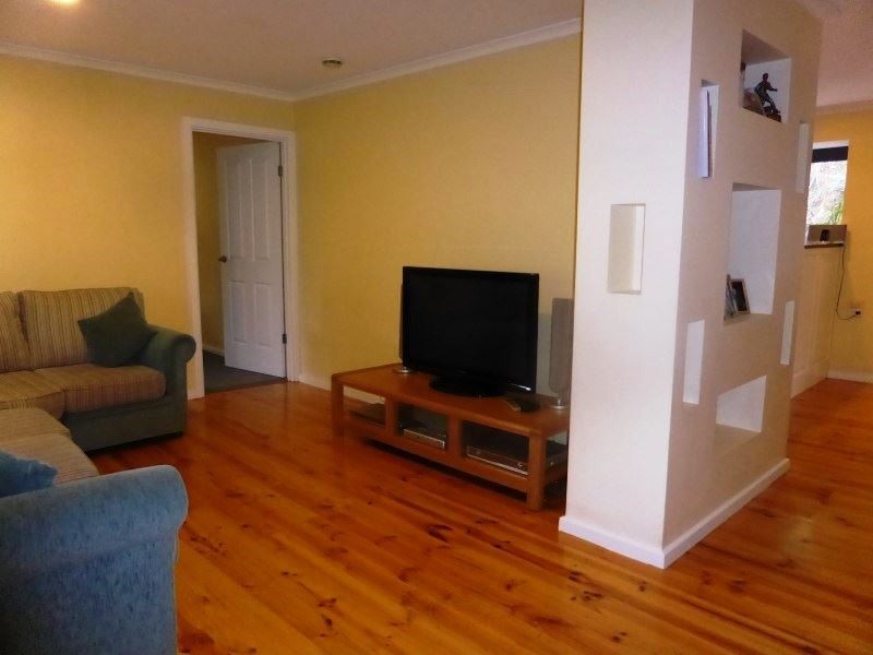 8 Sittella Crescent, Coromandel Valley SA 5051